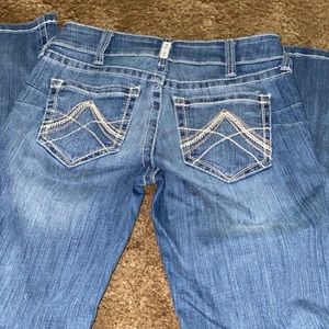 Womens ariat jeans